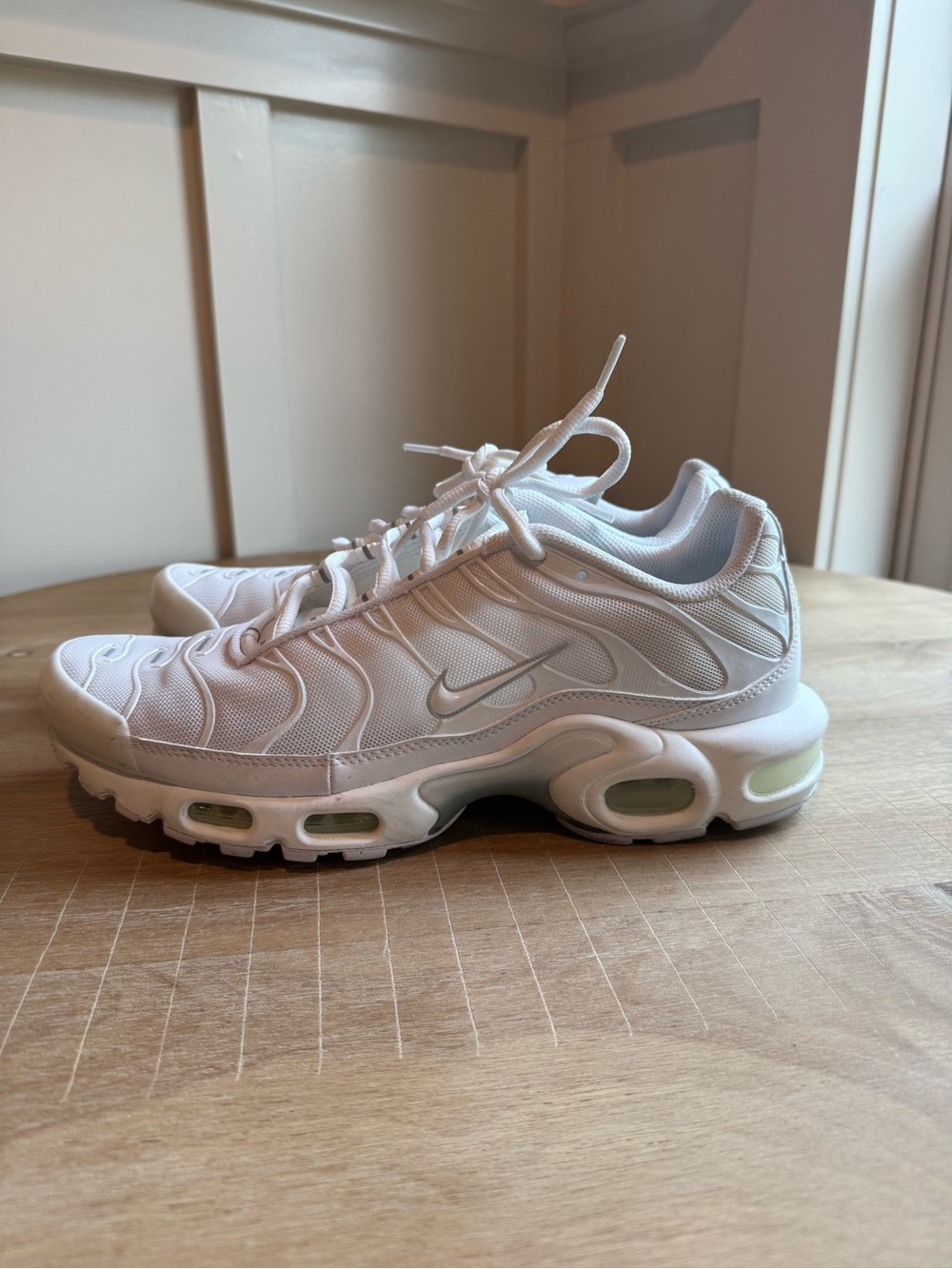 Women’s White Nike Air Max Plus size 11 - Picture 6 of 11